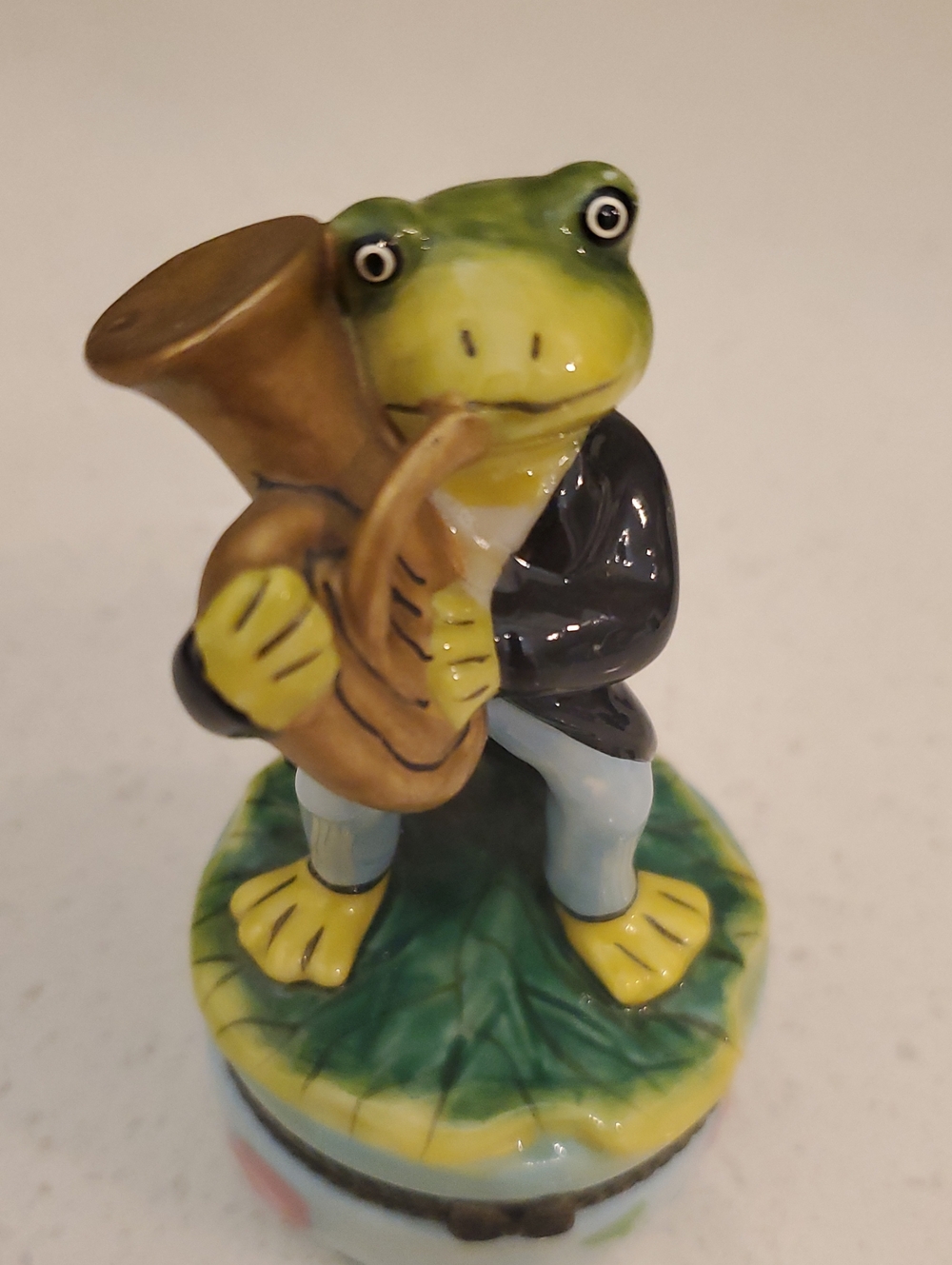 Frog Playing Horn Miniature Hinged Trinket Treasure Box - Picture 2 of 7